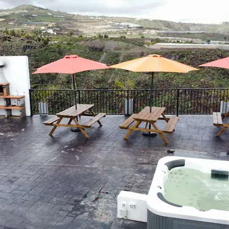 El Alpendre Holiday home *